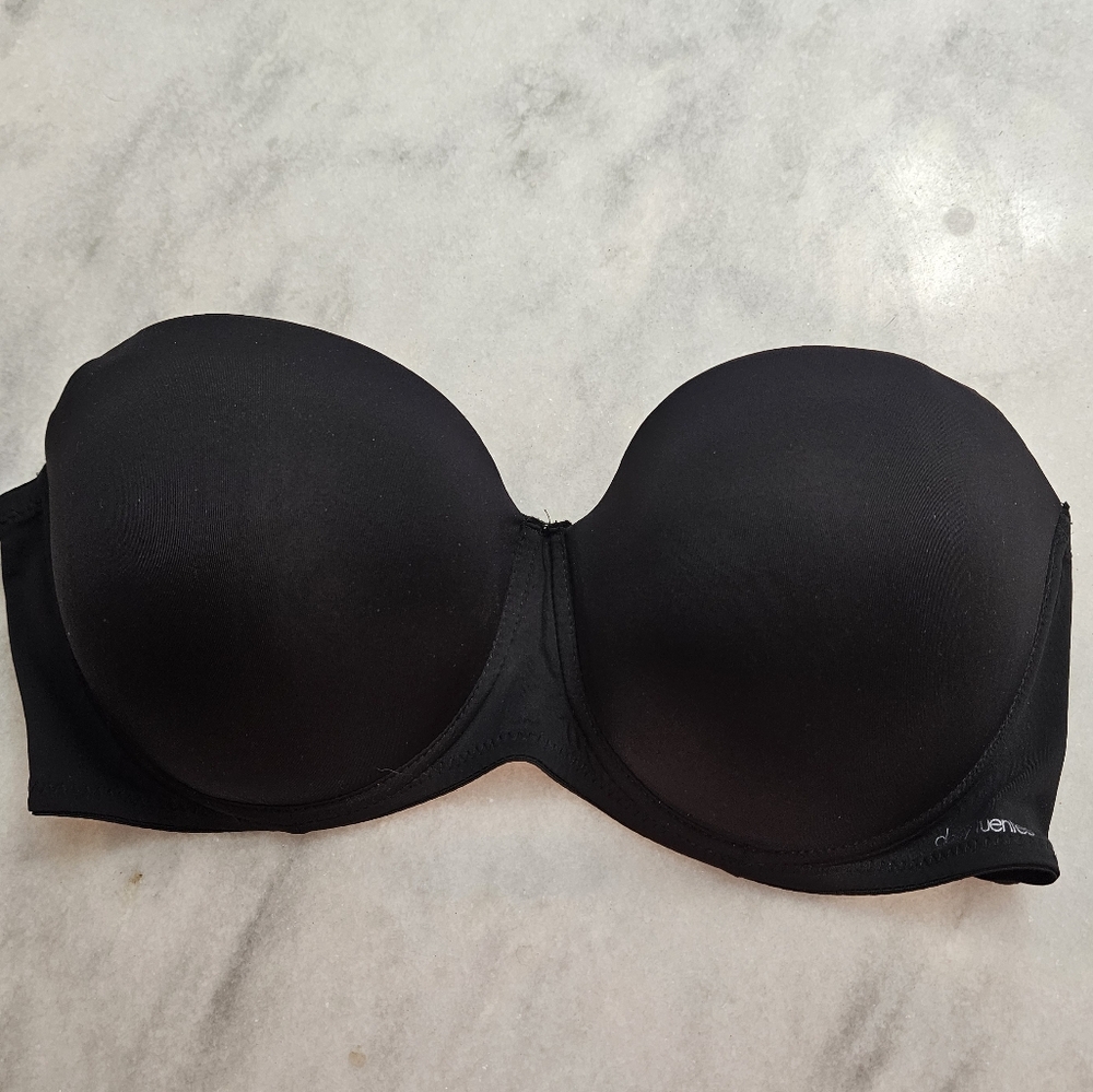 Black Strapless Bra